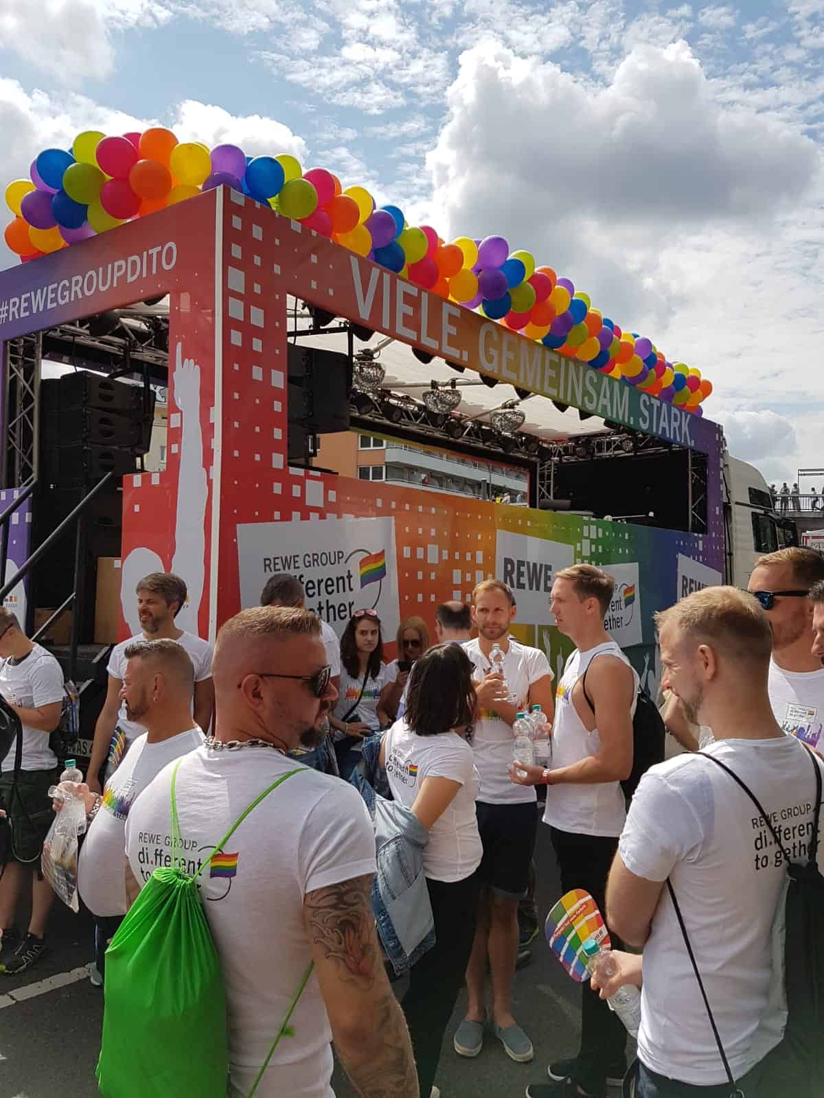 Showtruck für REWE vom Christopher Street Day in Köln 2019